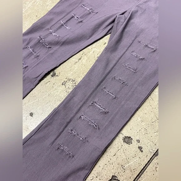 💚 3271. Flared Stretchy Distressed Pants - Picture 3 of 6